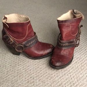 Free bird El Paso booties size 10